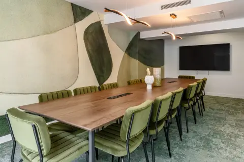Bureau 560 m² – Paris (75008)