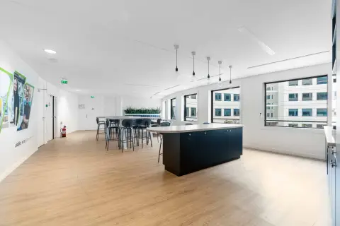 Coworking 613 m² – Levallois-Perret (92300)