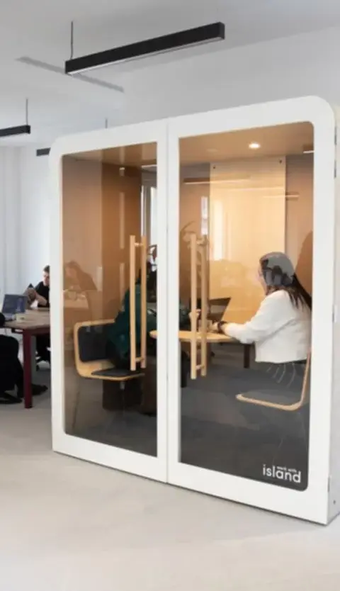 Bureau 528 m² – Paris (75017)