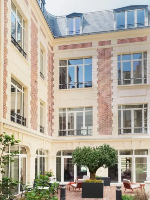 Bureau 528 m² – Paris (75017)
