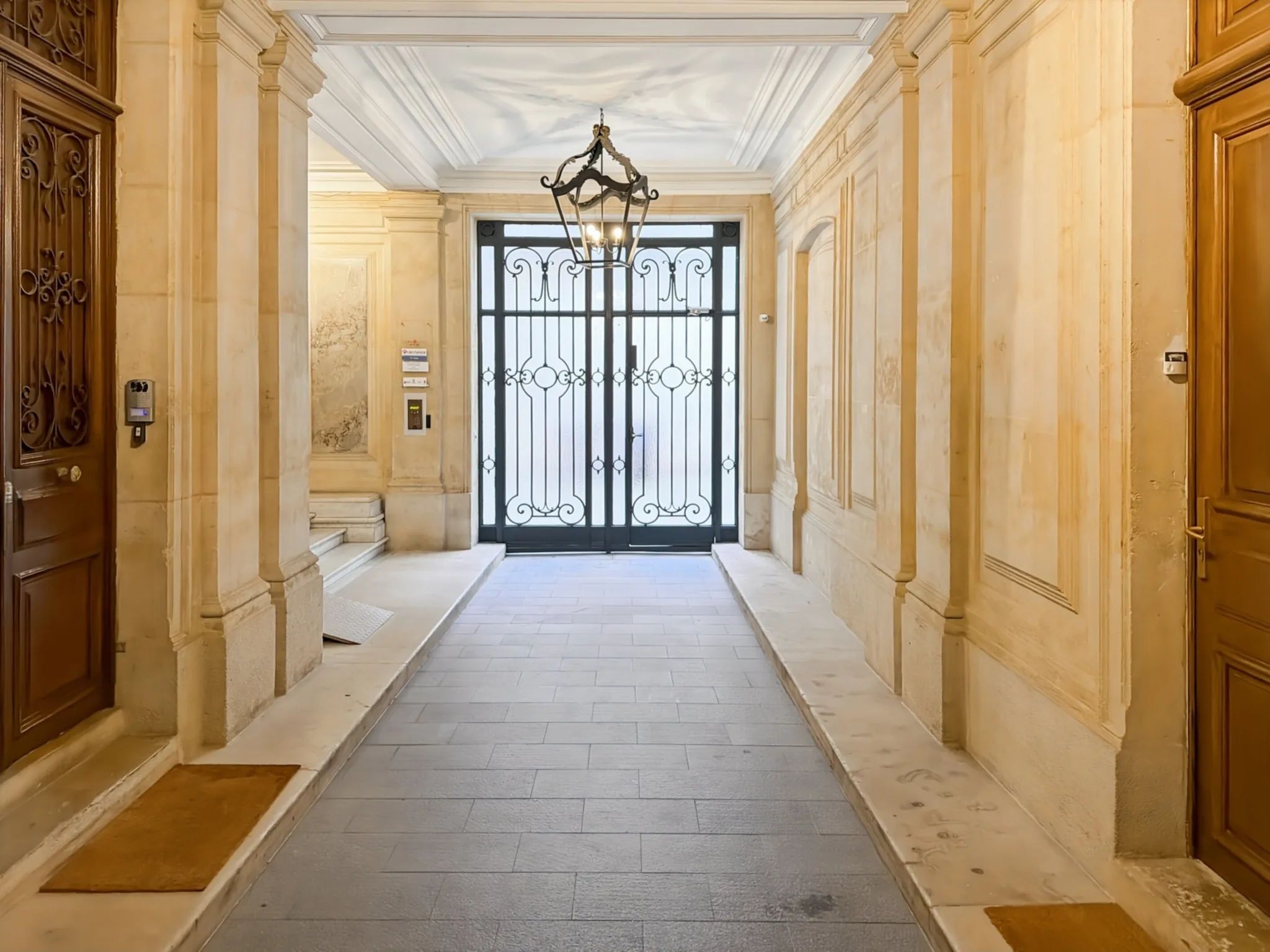 Coworking 6 m² – Paris (75008)