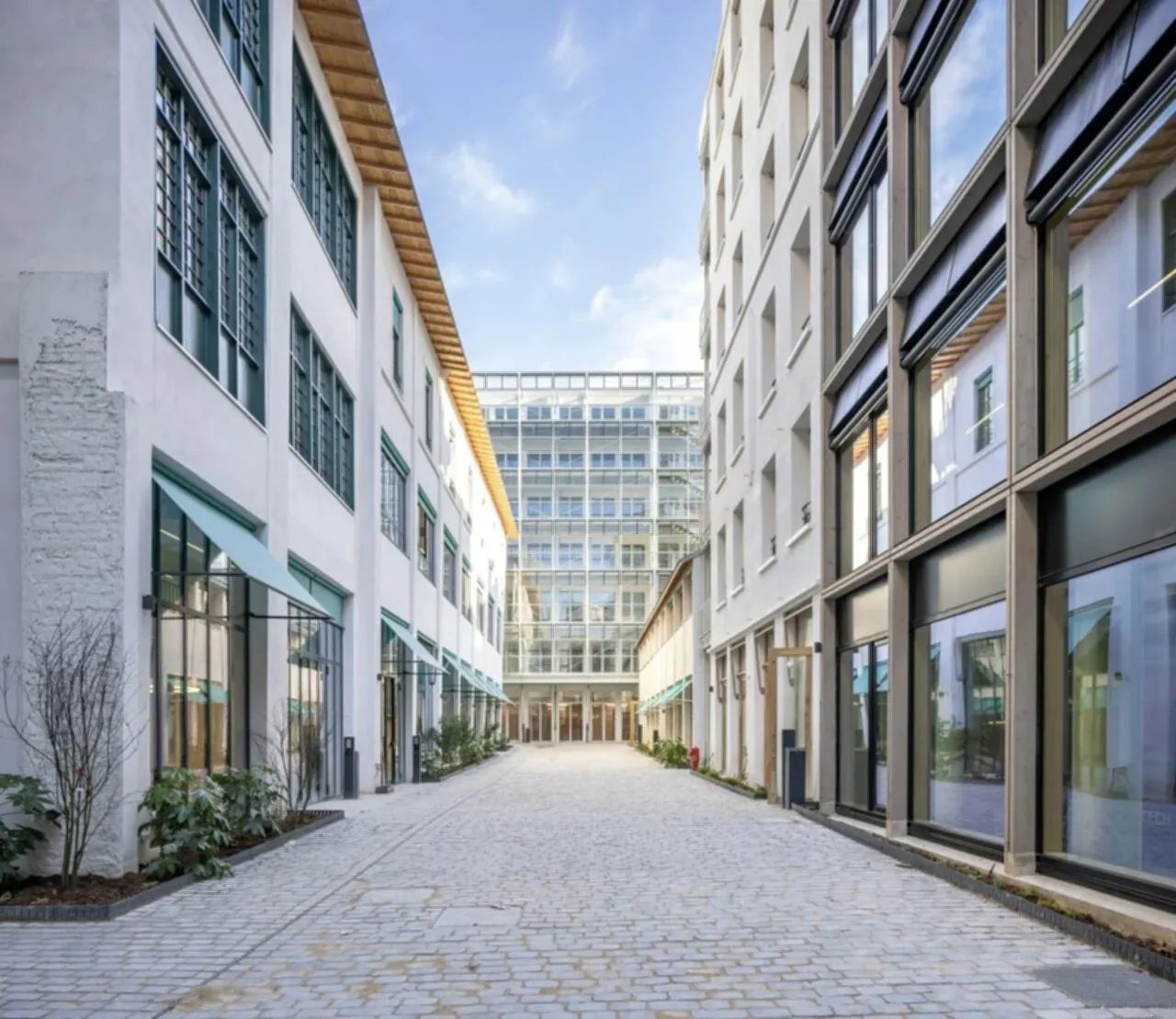 Bureau 360 m² – Paris (75010)