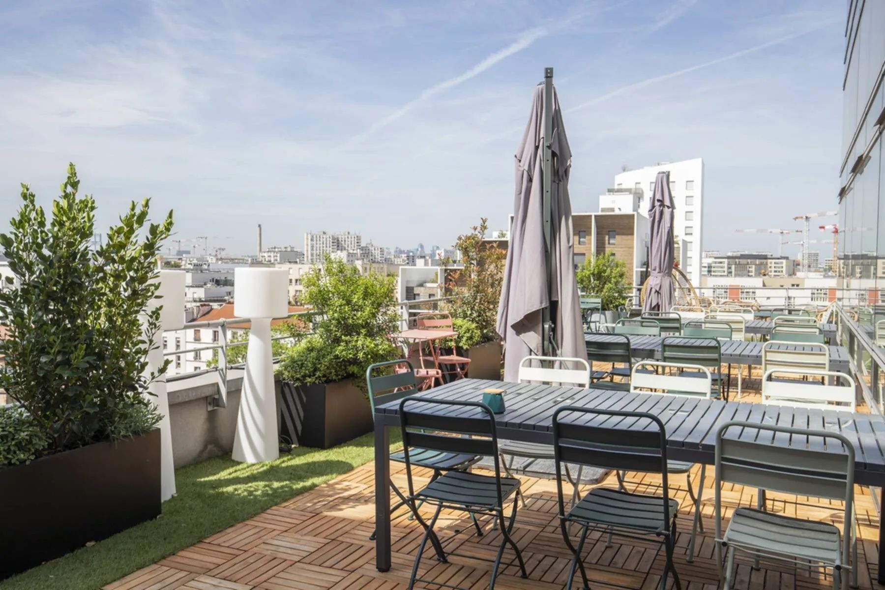 Bureau 147 m² – Saint-Denis (93200)