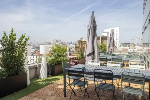 Bureau 147 m² – Saint-Denis (93200)