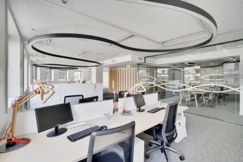 Bureau 5 554 m² – Courbevoie (92400)