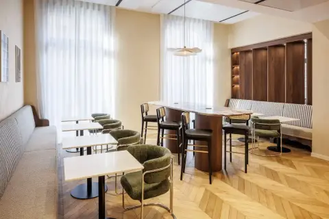 Bureau 248 m² – Paris (75009)