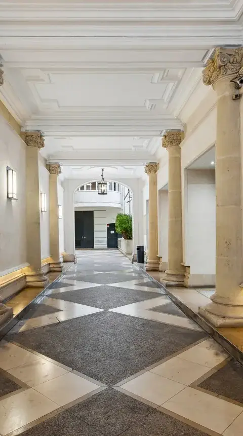 Bureau 409 m² – Paris (75009)