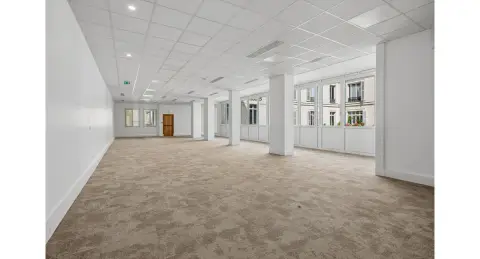 Bureau 409 m² – Paris (75009)