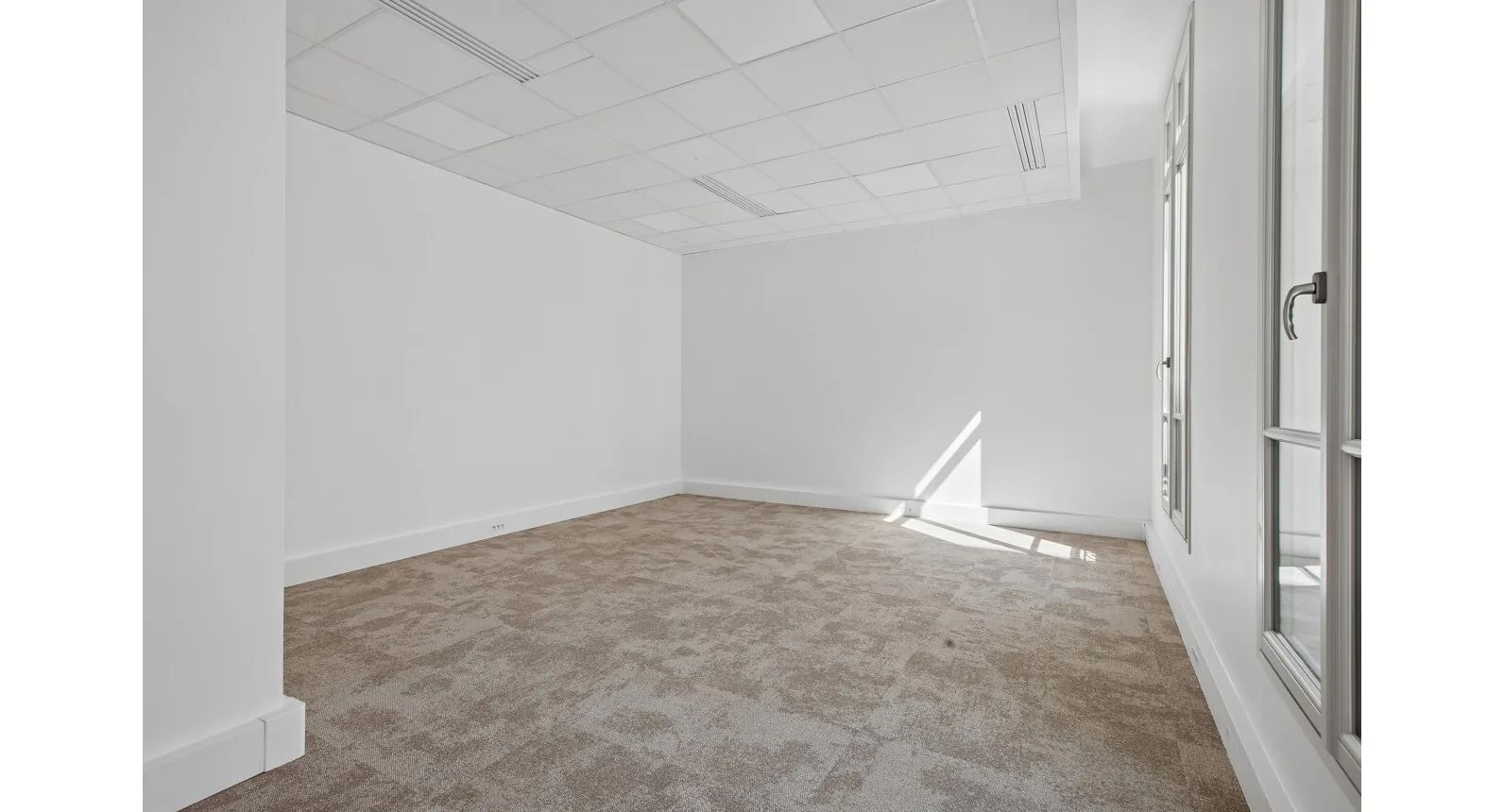 Bureau 409 m² – Paris (75009)