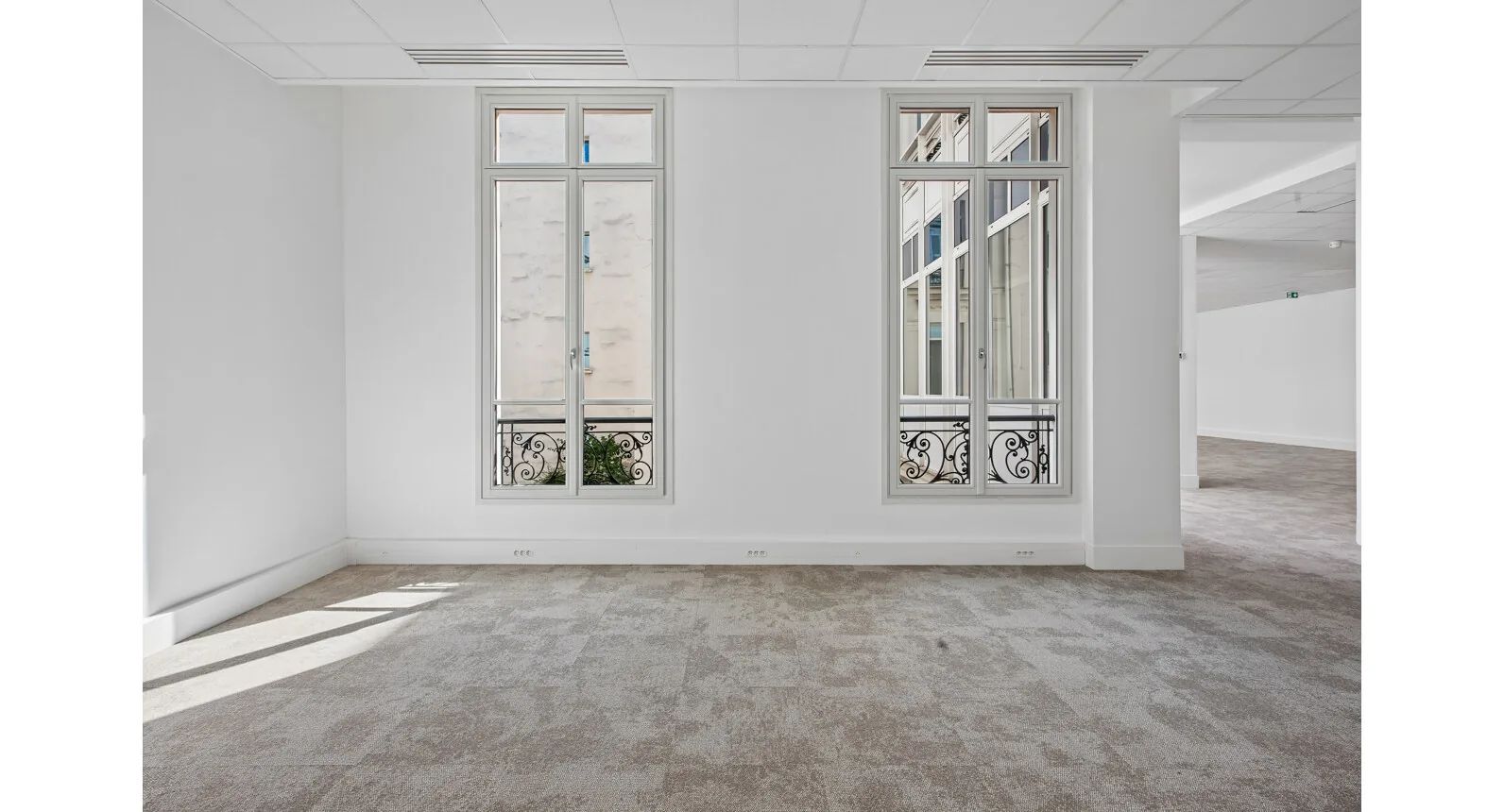 Bureau 409 m² – Paris (75009)