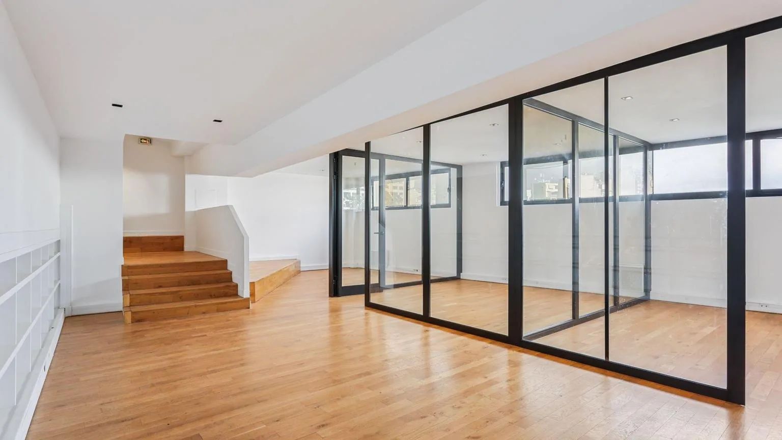 Bureau 117 m² – Paris (75016)