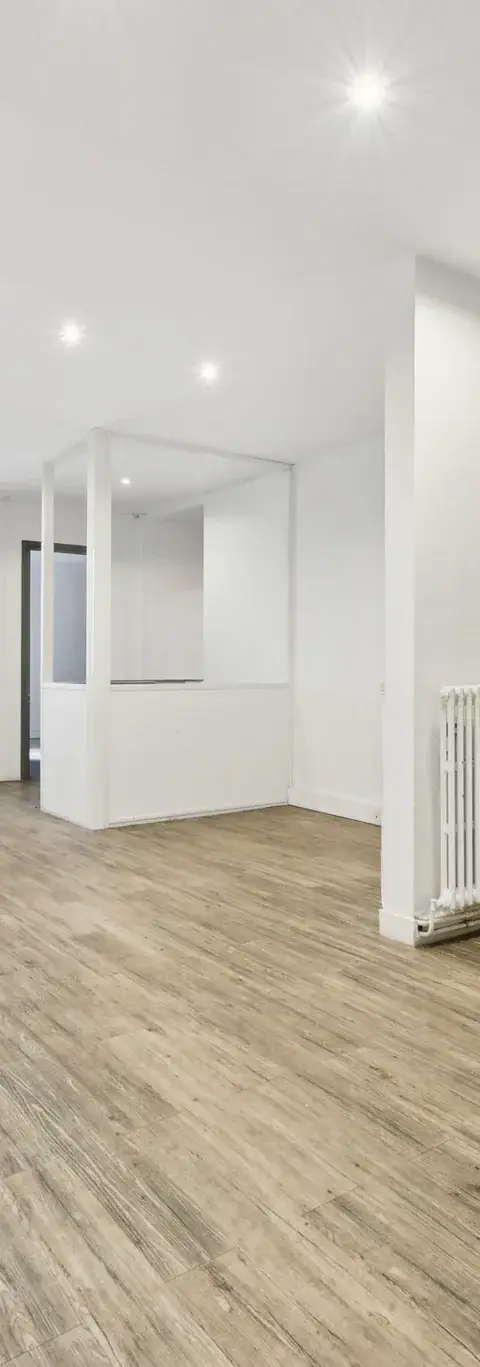 Bureau 606 m² – Paris (75016)