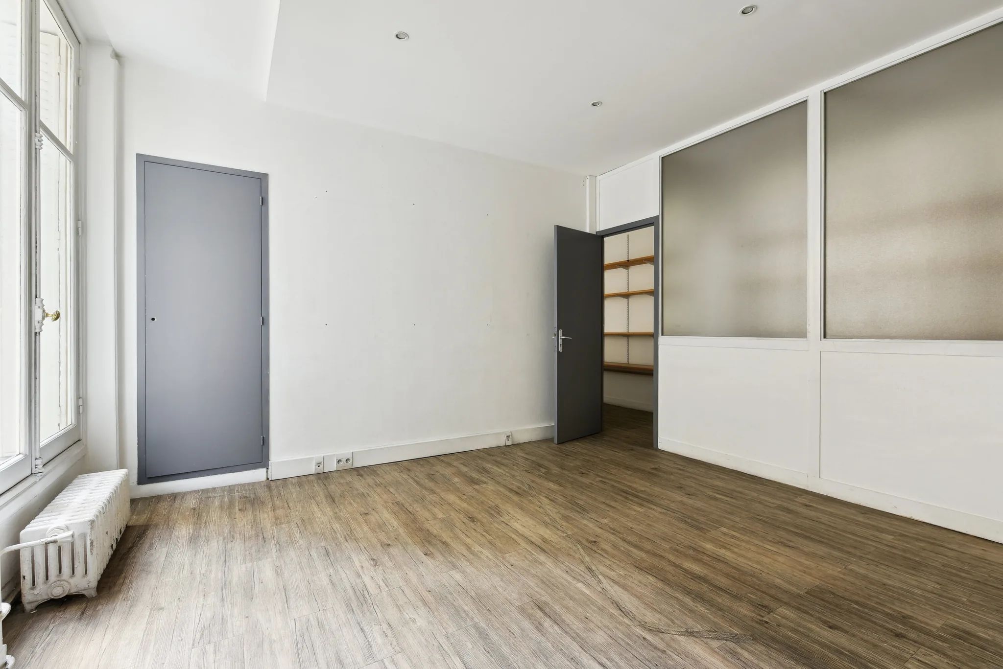 Bureau 606 m² – Paris (75016)
