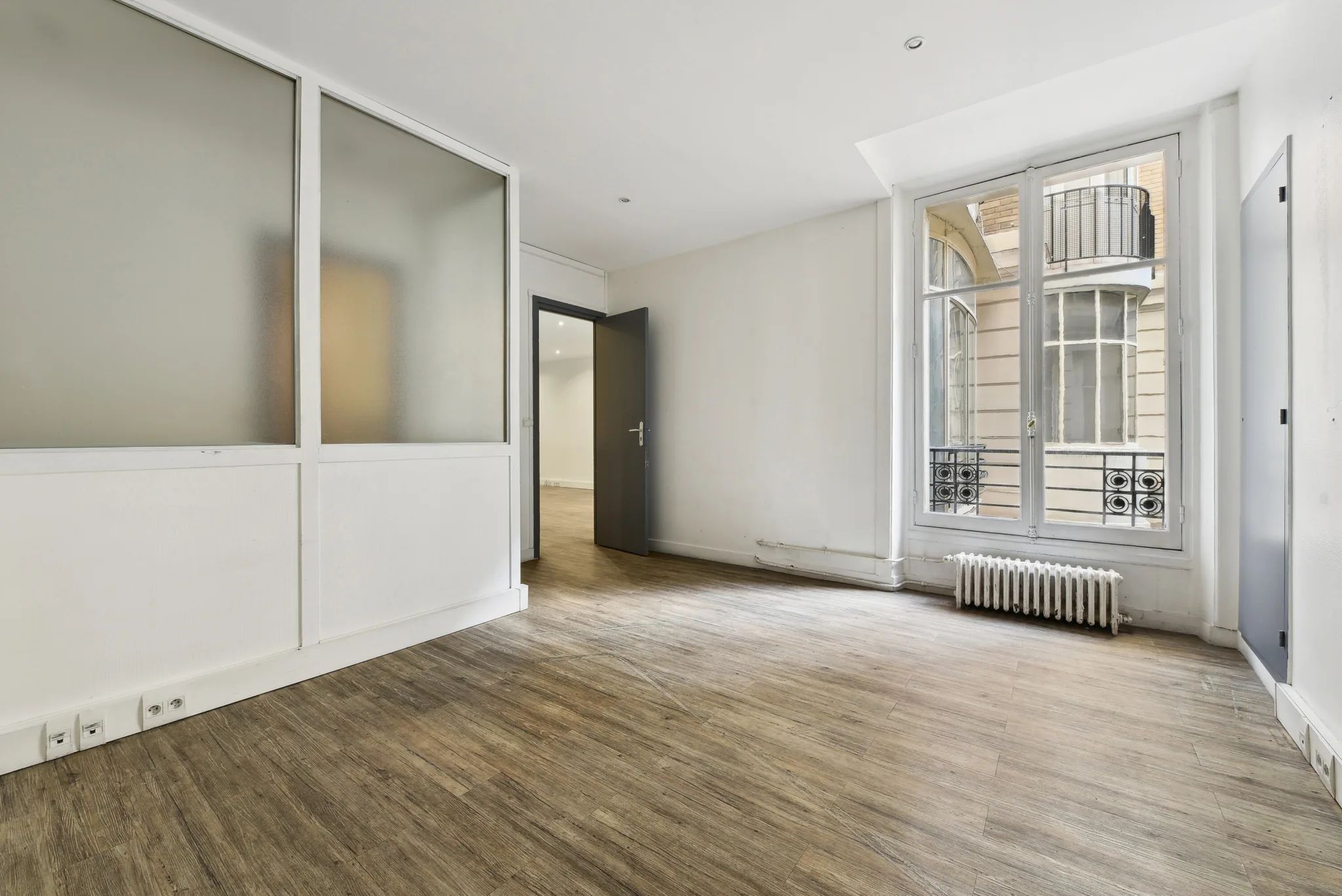Bureau 606 m² – Paris (75016)