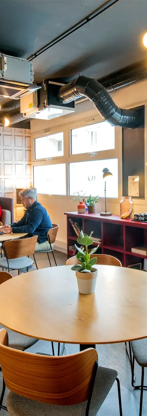 Bureau 92 625 m² – Clichy (92110)