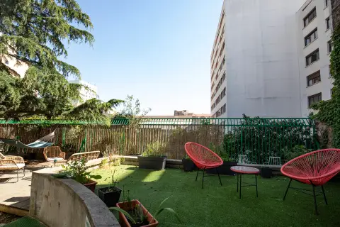 Bureau 92 625 m² – Clichy (92110)