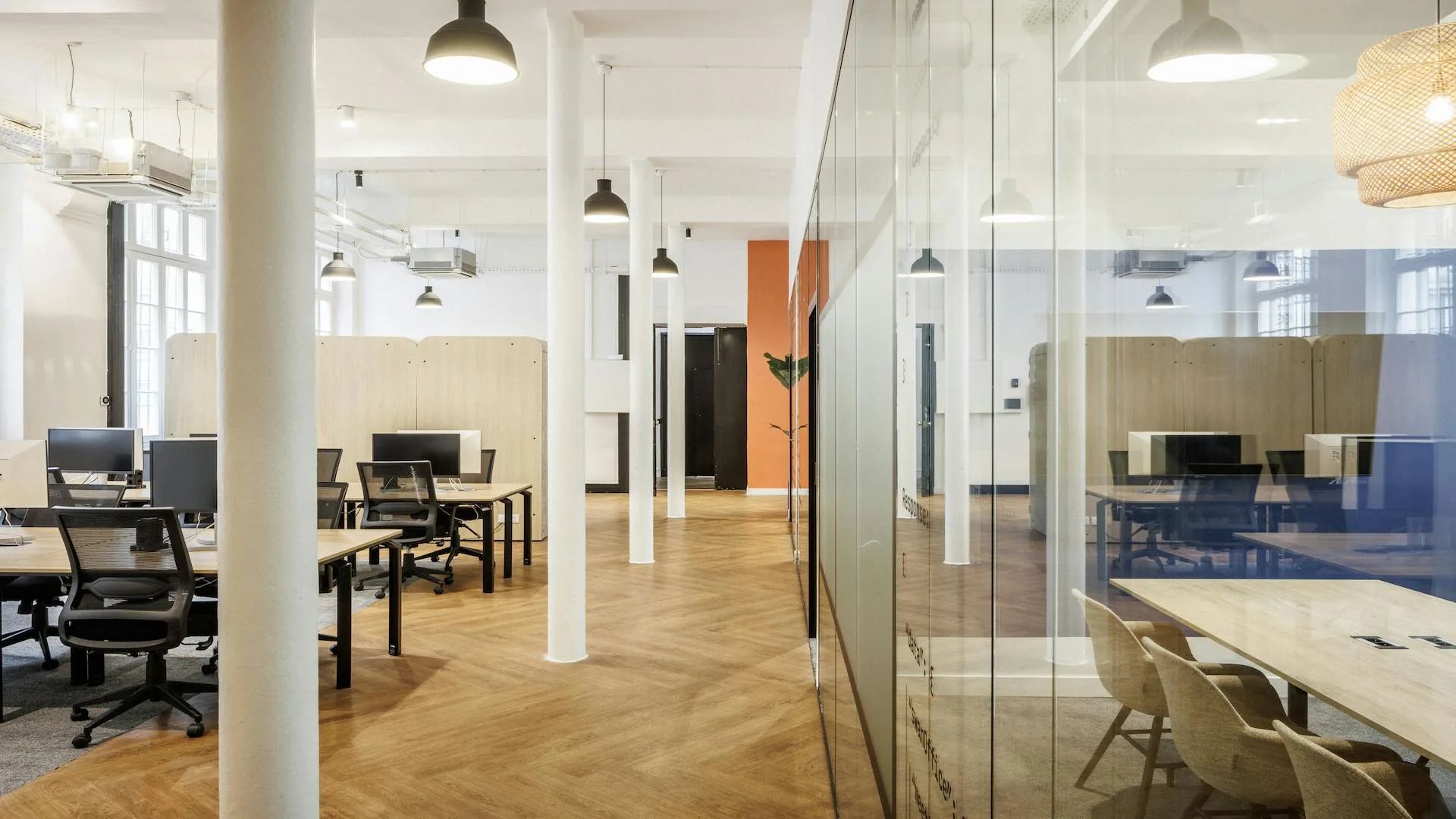 Bureau 280 m² – Paris (75019)