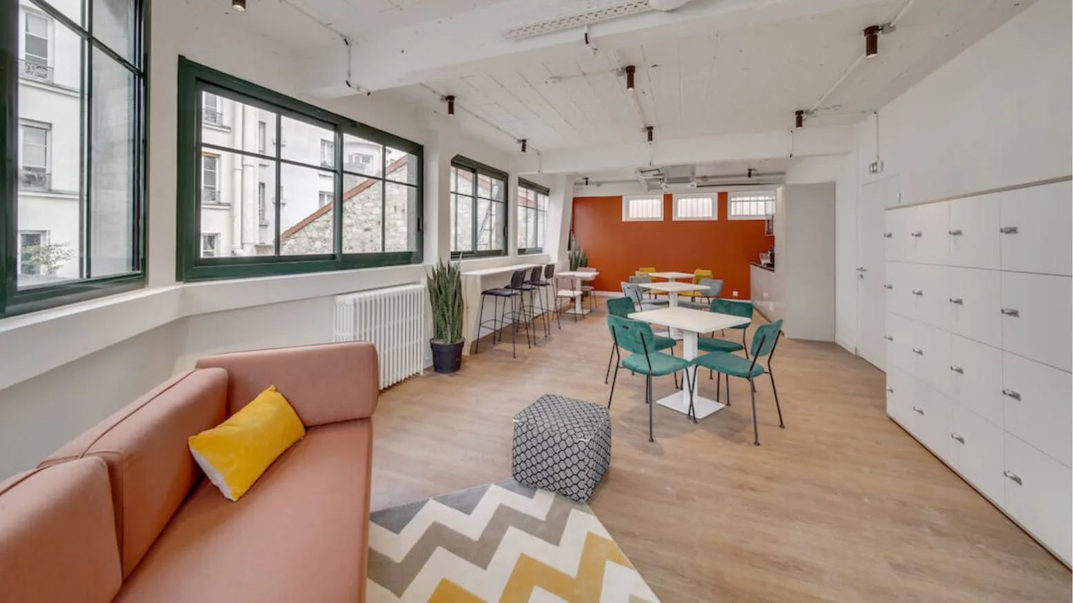 Bureau 280 m² – Paris (75019)
