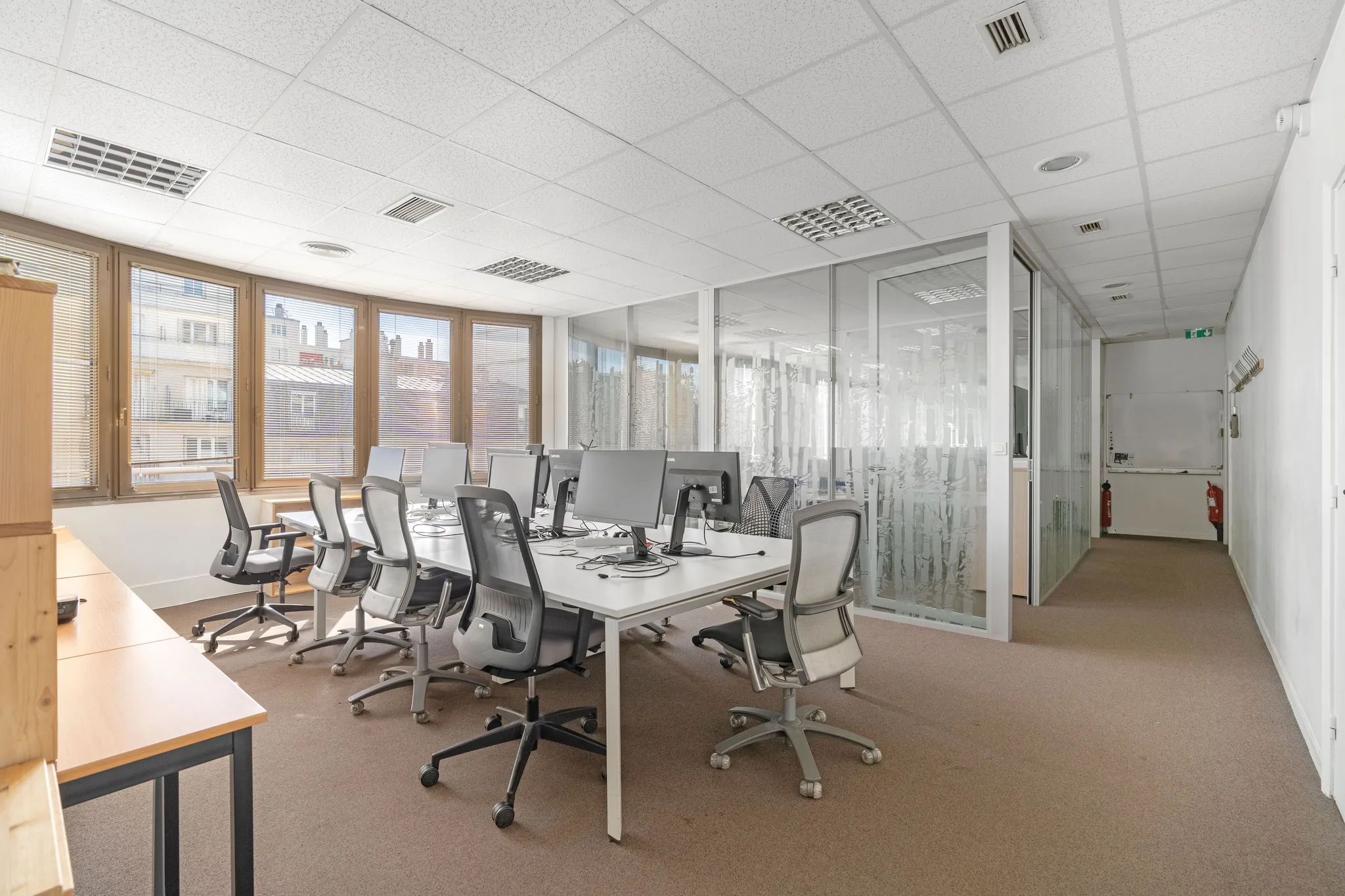 Bureau 170 m² – Paris (75011)