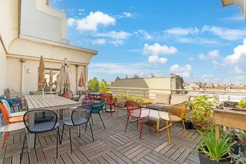 Bureau 170 m² – Paris (75011)