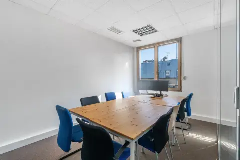 Bureau 170 m² – Paris (75011)