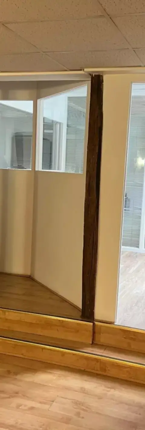 Bureau 17 m² – Paris (75011)