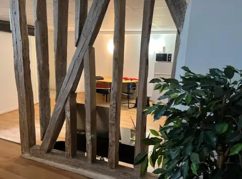 Bureau 17 m² – Paris (75011)