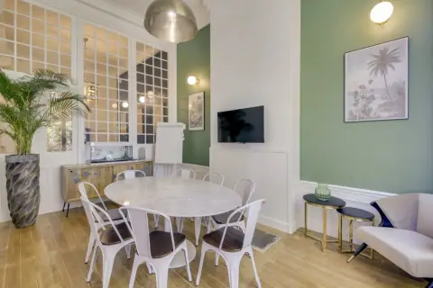 Bureau 580 m² – Paris (75017)