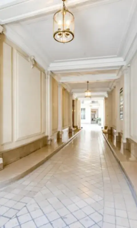 Bureau 580 m² – Paris (75009)
