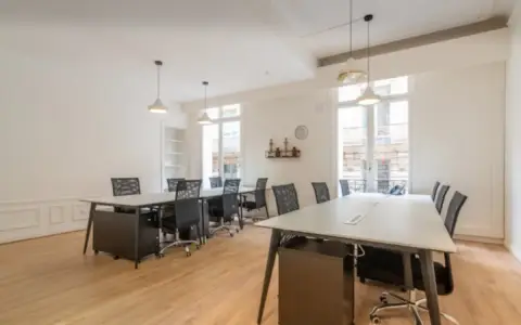 Bureau 580 m² – Paris (75009)