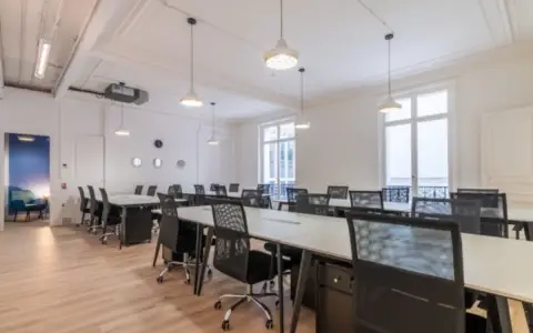 Bureau 580 m² – Paris (75009)
