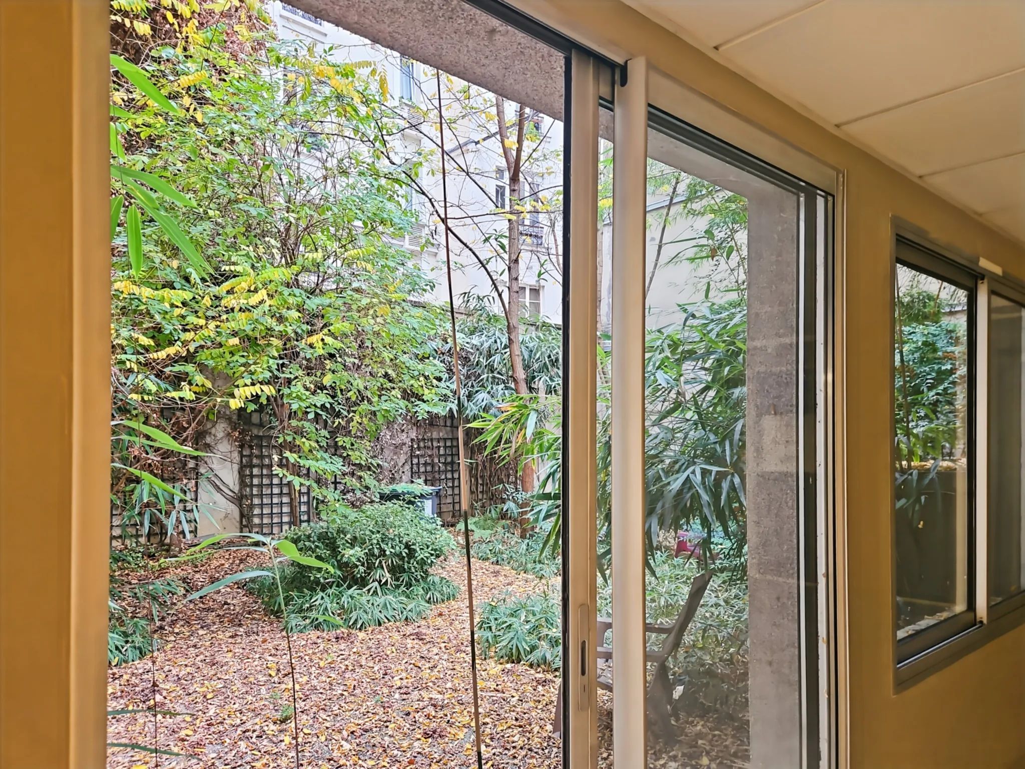 Bureau 421 m² – Paris (75015)