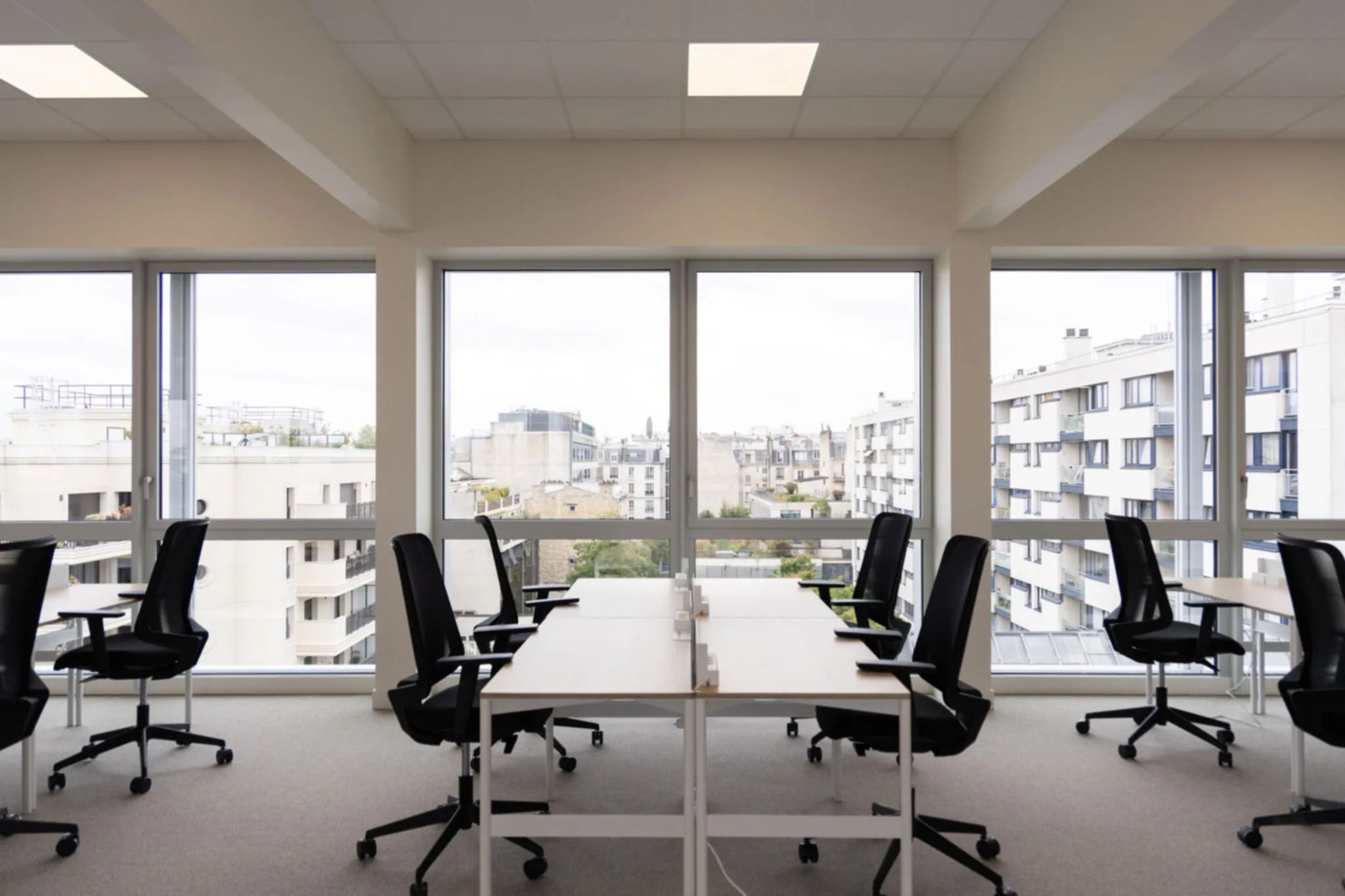 Bureau 1 218 m² – Levallois-Perret (92300)