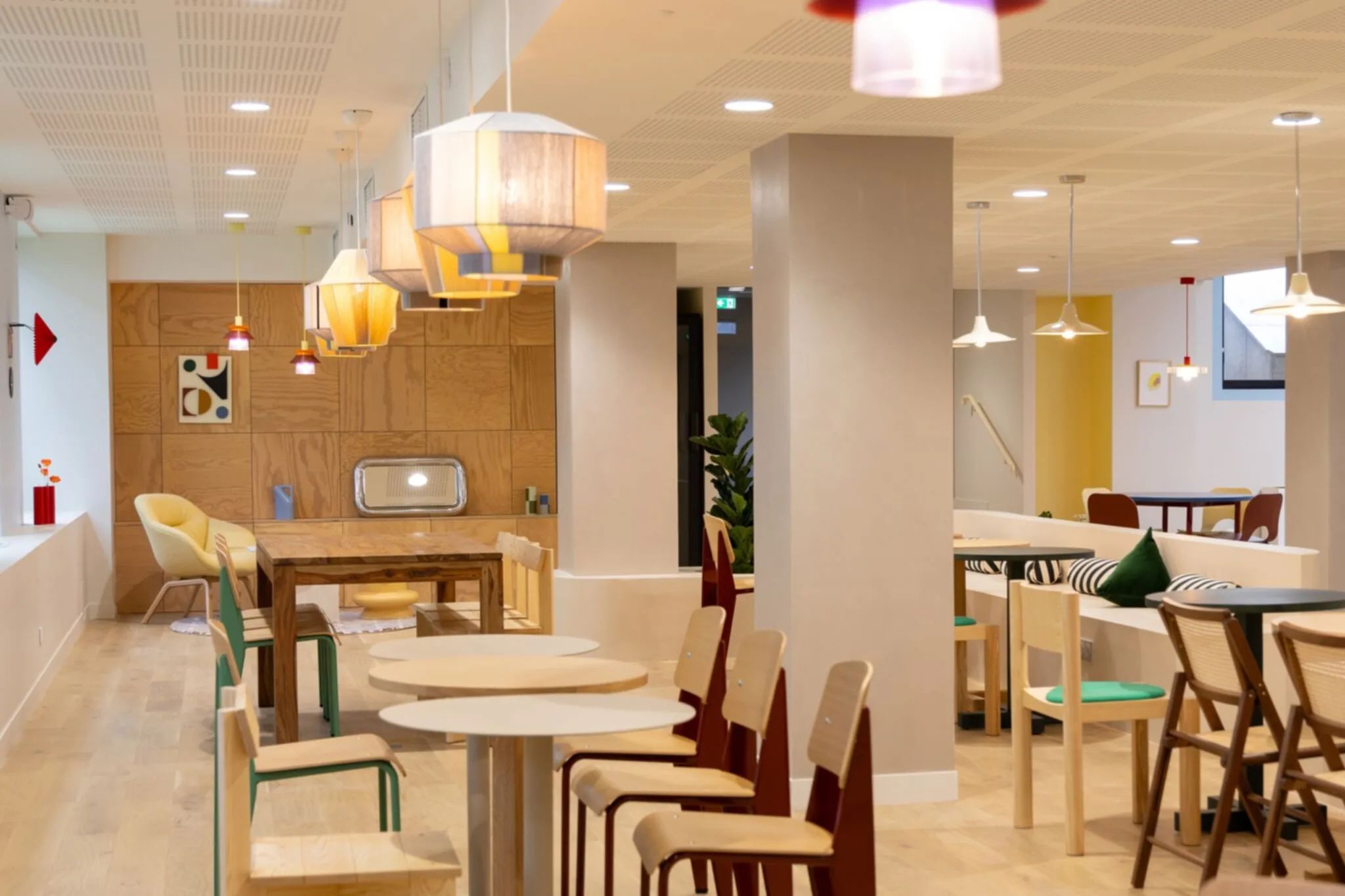 Bureau 1 218 m² – Levallois-Perret (92300)