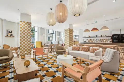 Bureau 1 220 m² – Paris (75002)