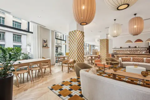 Bureau 1 220 m² – Paris (75002)