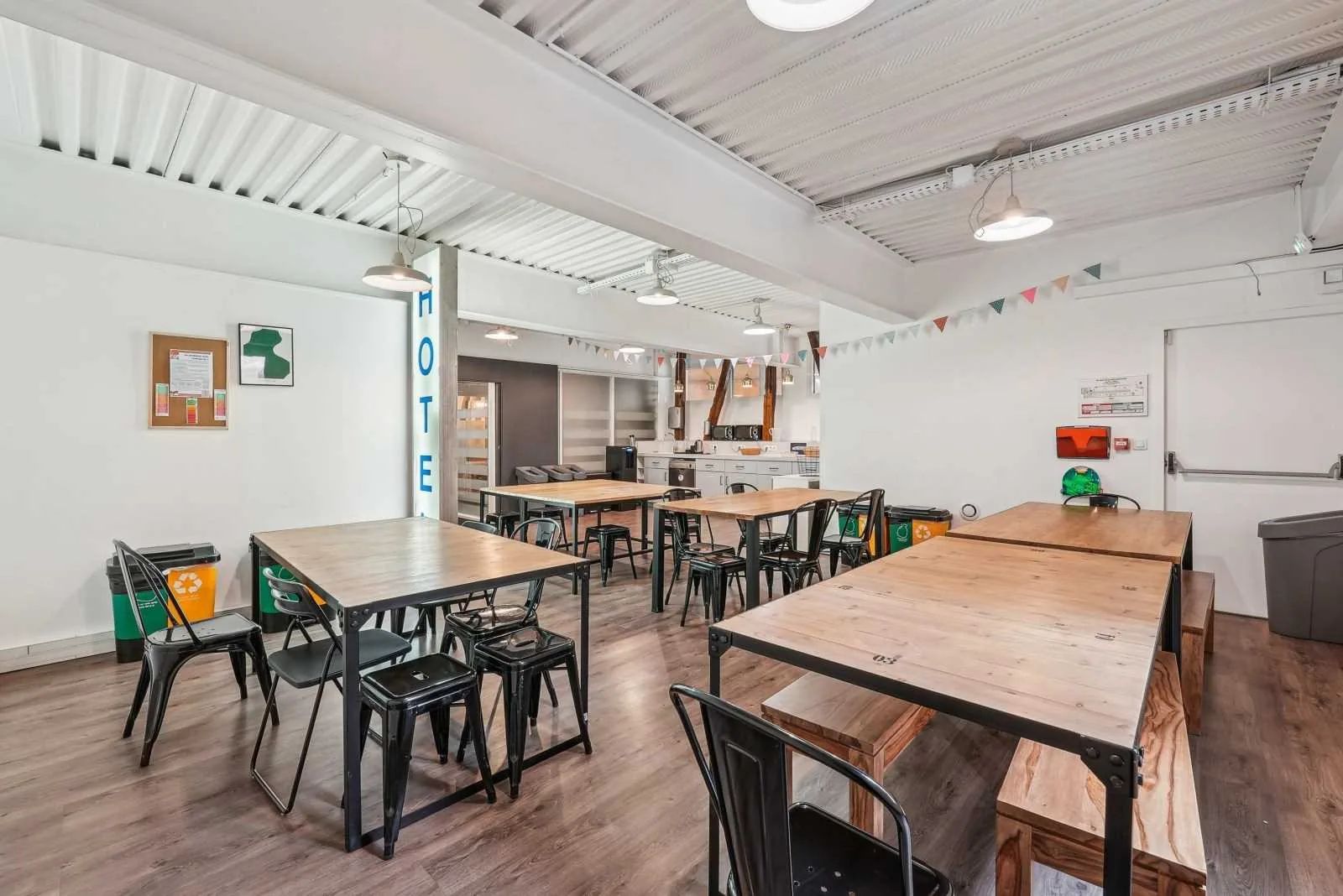 Bureau 1 482 m² – Paris (75010)