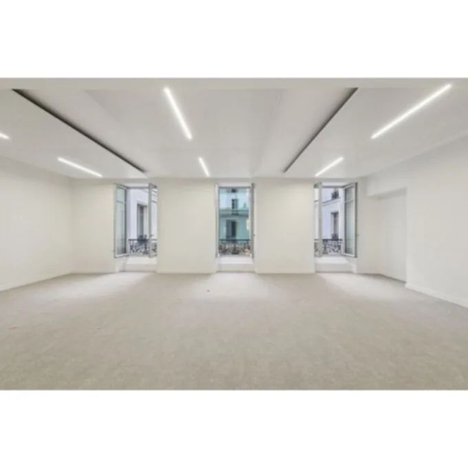Bureau 375 m² – Paris (75008)