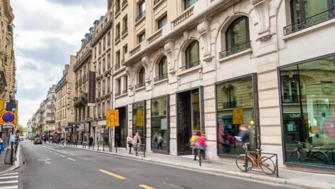 Bureau 488 m² – Paris (75008)