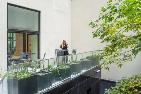 Bureau 488 m² – Paris (75008)