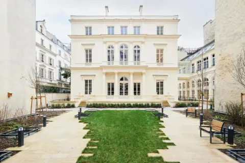 Bureau 558 m² – Paris (75009)