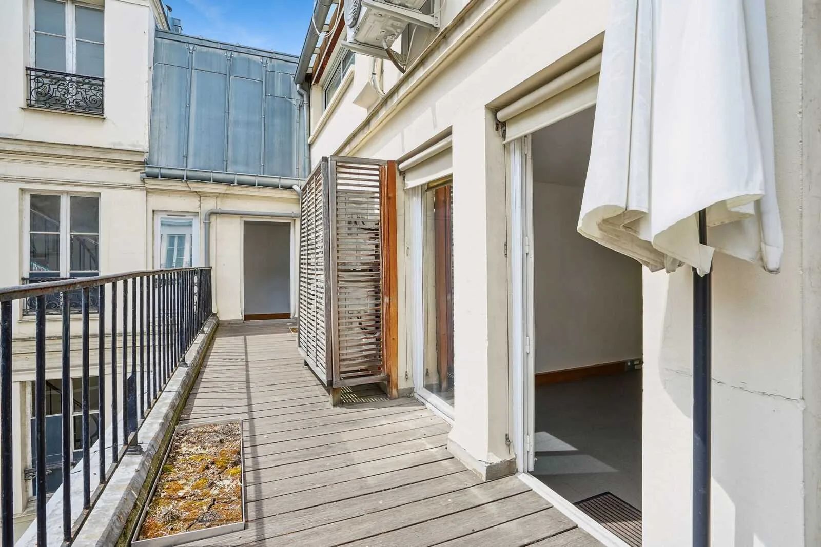 Bureau 92 m² – Paris (75002)