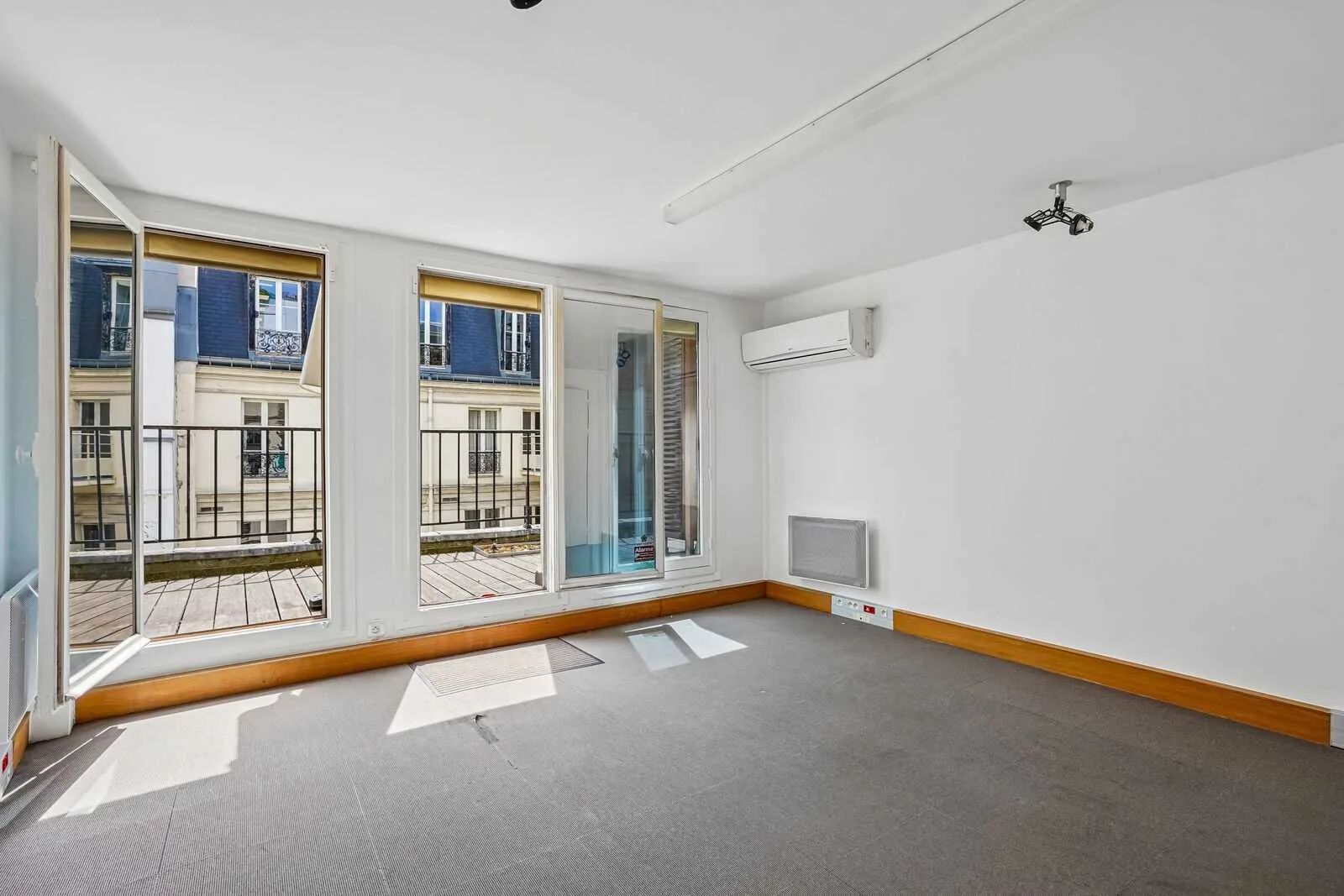 Bureau 92 m² – Paris (75002)