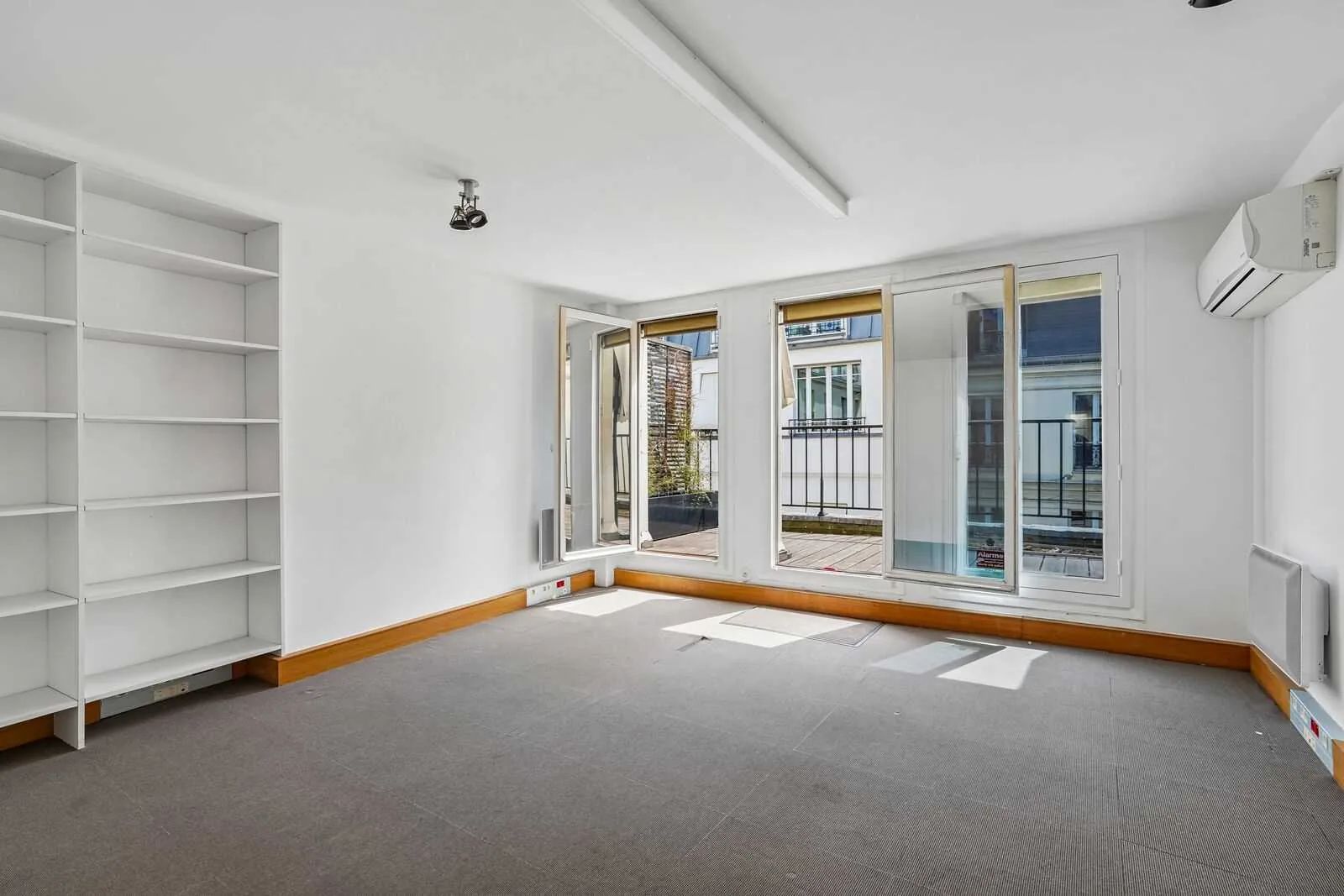 Bureau 92 m² – Paris (75002)