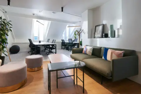 Bureau 835 m² – Paris (75009)