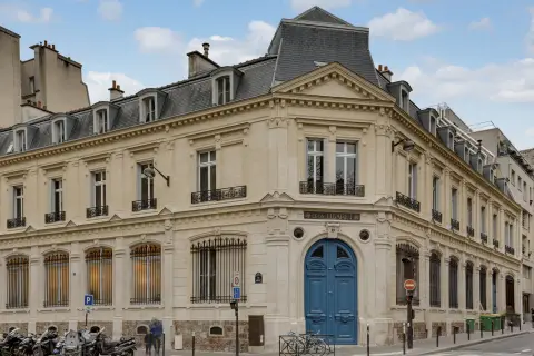 Bureau 344 m² – Paris (75011)