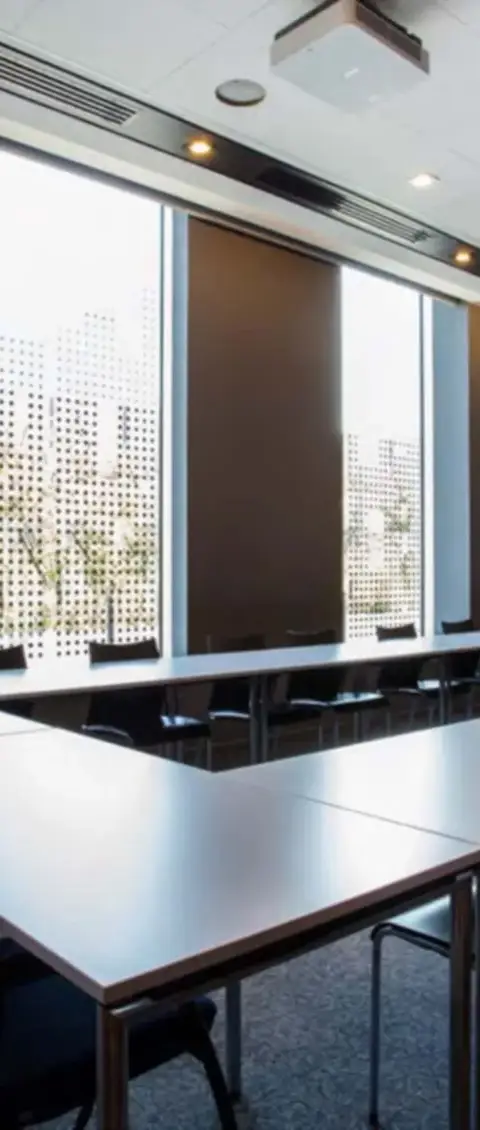 Bureau 695 m² – Paris (75019)