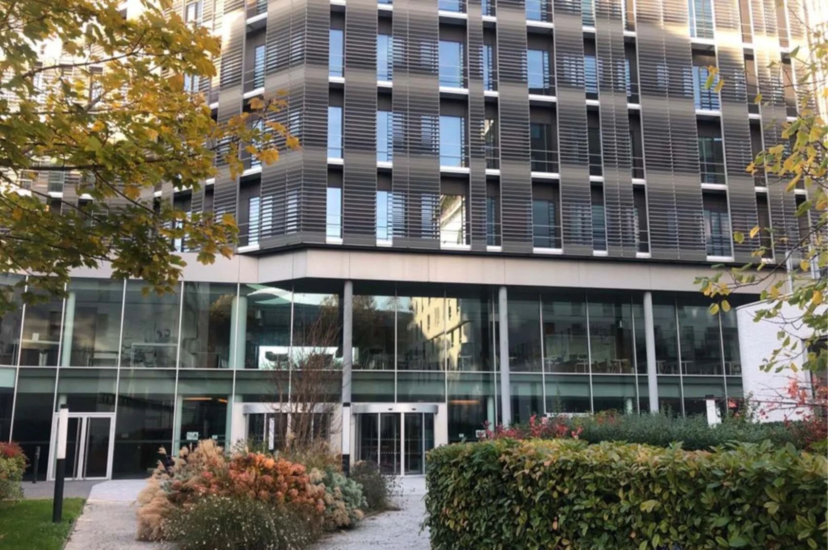 Bureau 695 m² – Paris (75019)