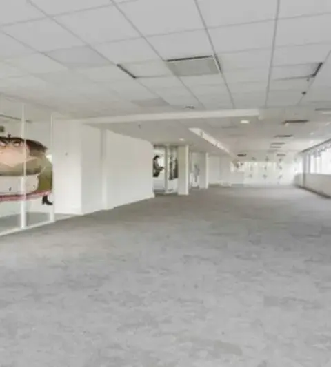 Bureau 1 842 m² – Issy-les-Moulineaux (92130)