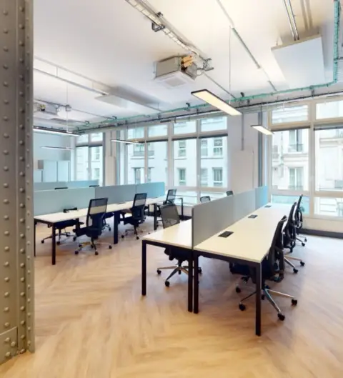 Bureau 101 m² – Paris (75010)